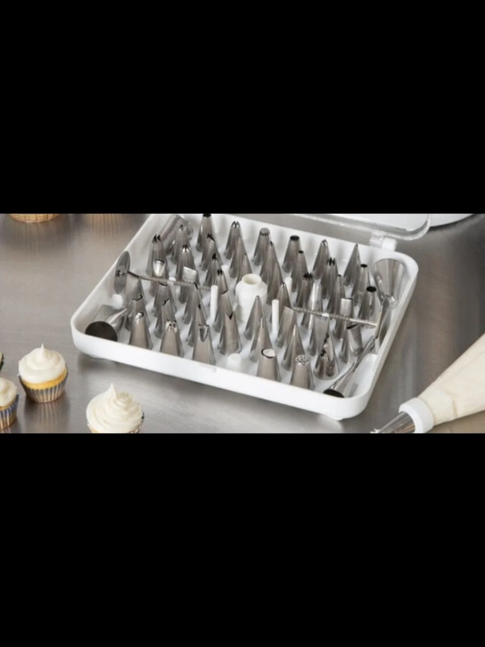 Piping Tip Saver Storage/Organizer Case Holds 55 with Secure Latch